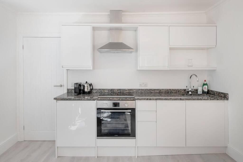 2 Bed City Centre Apartment 1 Min From Bath Abbey Exterior foto