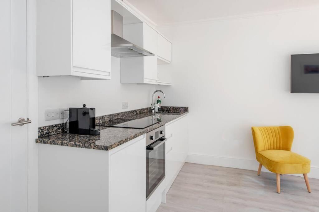 2 Bed City Centre Apartment 1 Min From Bath Abbey Exterior foto
